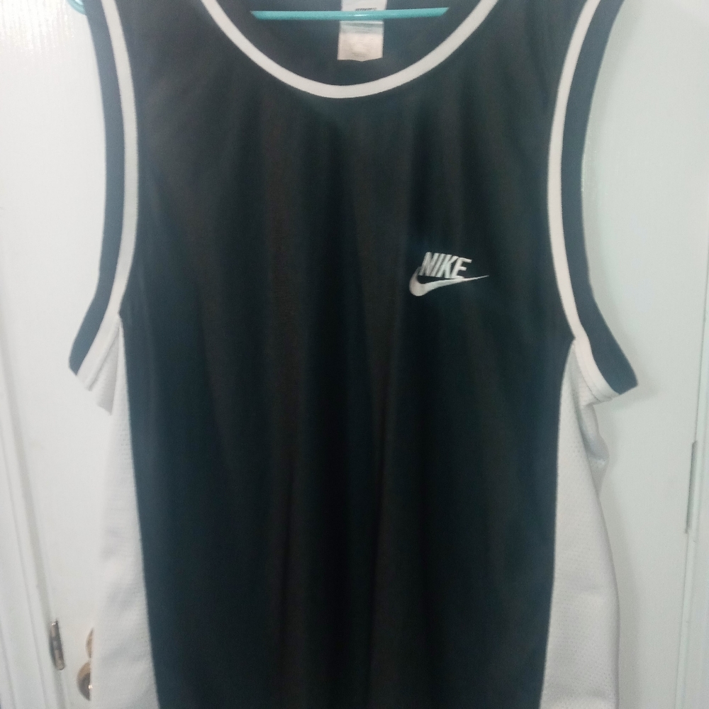 Nike Tank Black And White